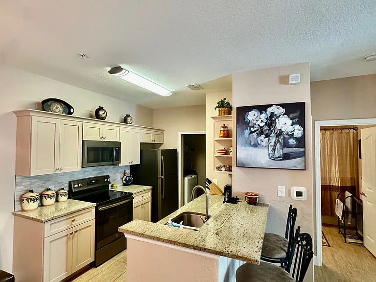 8341 38th Street Cir E #103 — Photo 4