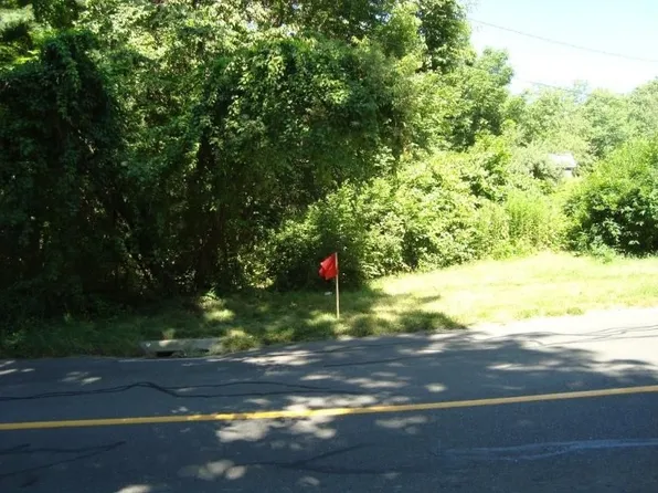 53 Toddy Hill Rd #A, Sandy Hook, CT 06482