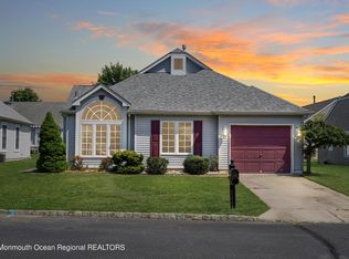 23 N Avon Dr, Jackson, NJ