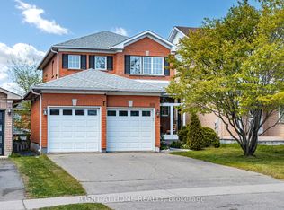 805 Stonehaven Ave, Newmarket, ON L3X 2K3