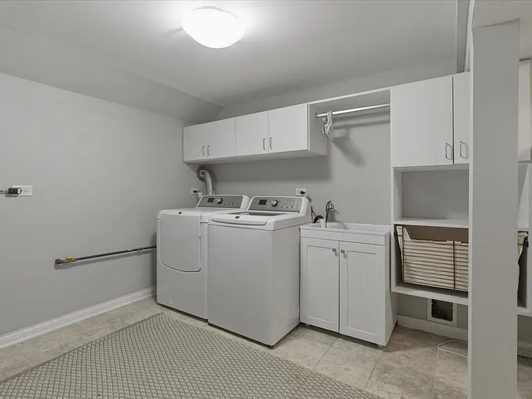 1828 W Berenice Ave — Photo 13