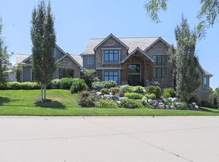 201 Fawn Park Dr, Council Bluffs, IA 51503
