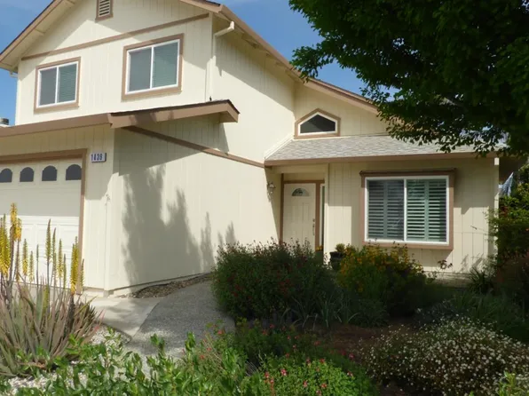 1439 Willow Springs Dr, Woodland, CA 95776