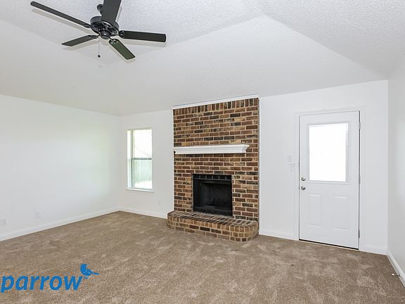 3rd image of 8205 Lara Ln #3586126