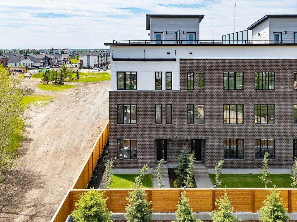1st image of 8155 E 8th Ave SW #501