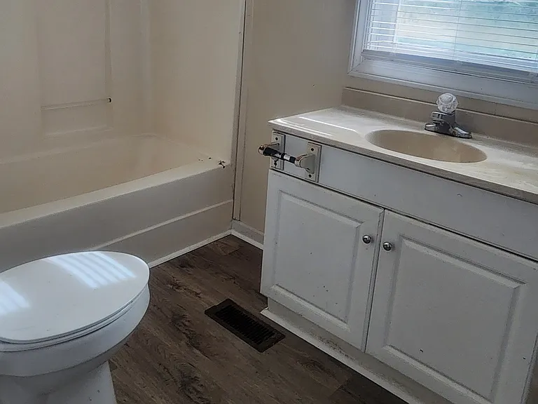 319 Smith Ave #3 — Photo 11