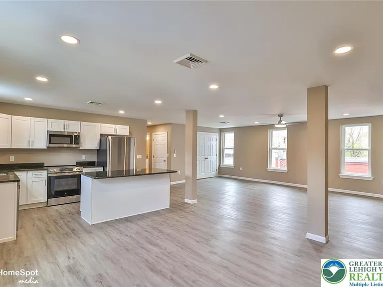 1210 W Turner St #2 — Photo 7