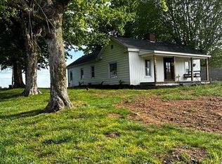 882 Halfway Halifax Rd, Scottsville, KY 42164
