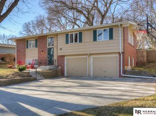 2612 N 96th Dr, Omaha, NE 68134