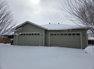 834 Wagon Dr, Gardnerville, NV 89460