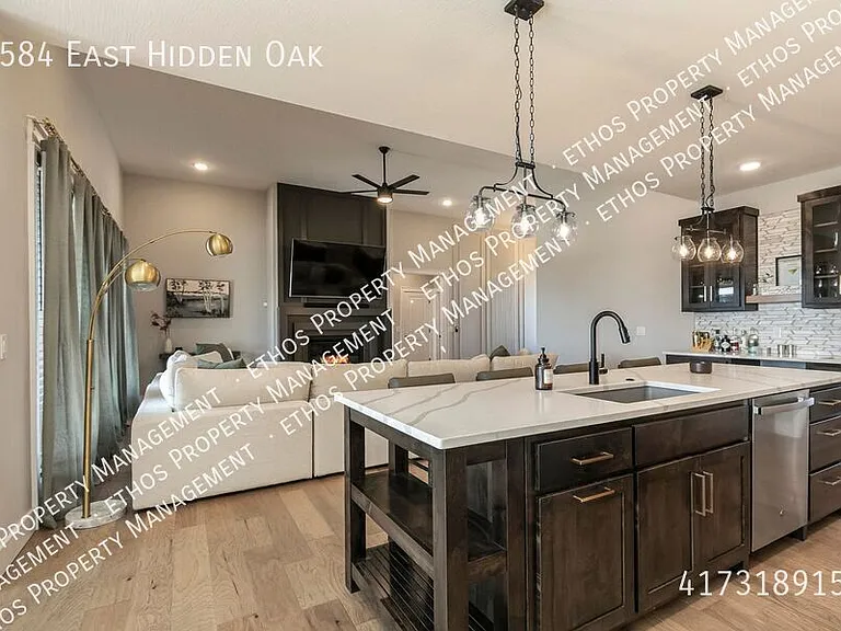 4584 E Hidden Oak St — Photo 18