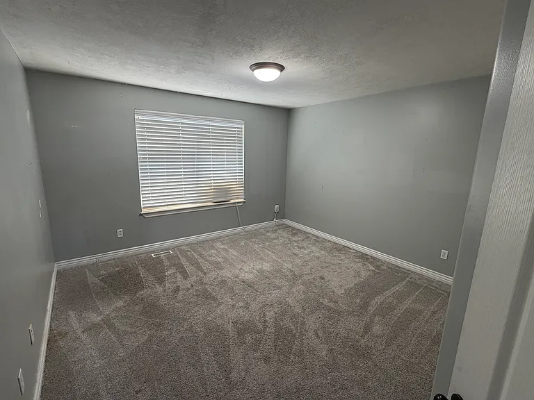 2769 W Shady Hollow Ln — Photo 19