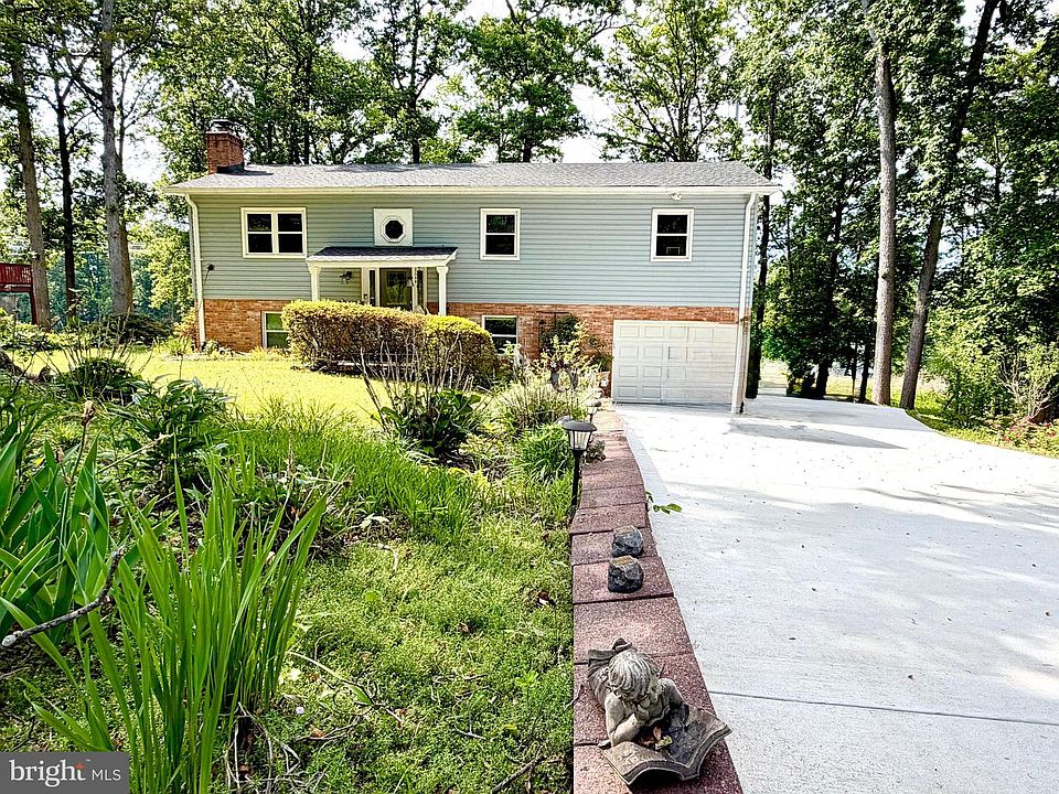 1st image of 2712 Omisol Rd