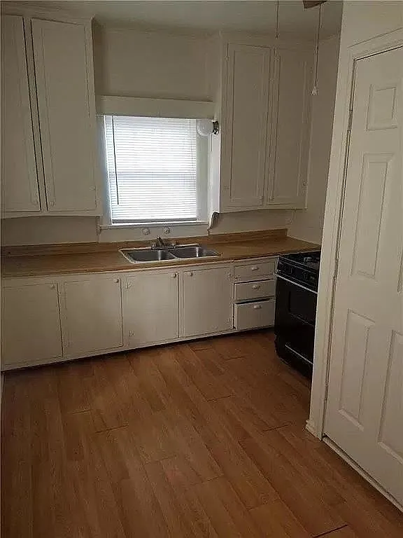 2 bed, 1.0 bath, 1140 sqft, $1,300 — Photo 3