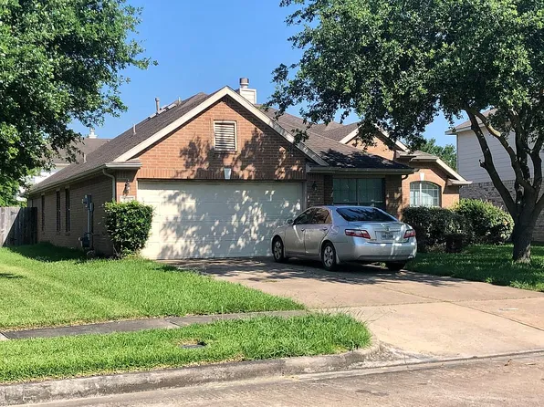 2914 Park Springs Ln, Sugar Land, TX 77479