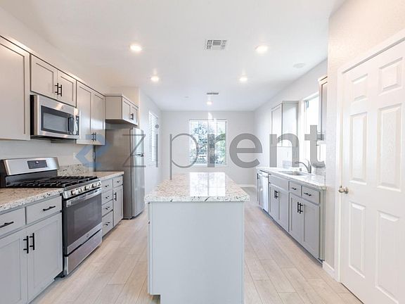 4th image of 5673 Cobbler Ln