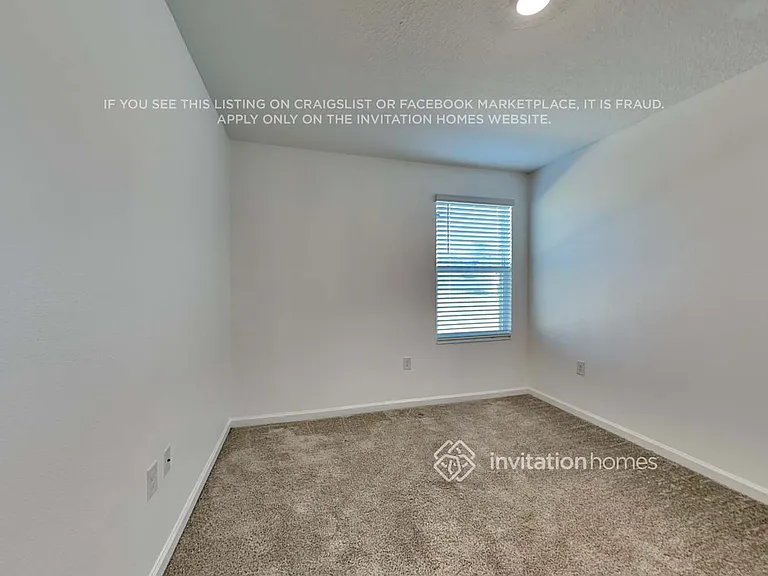 1074 Caitlin Loop — Photo 14