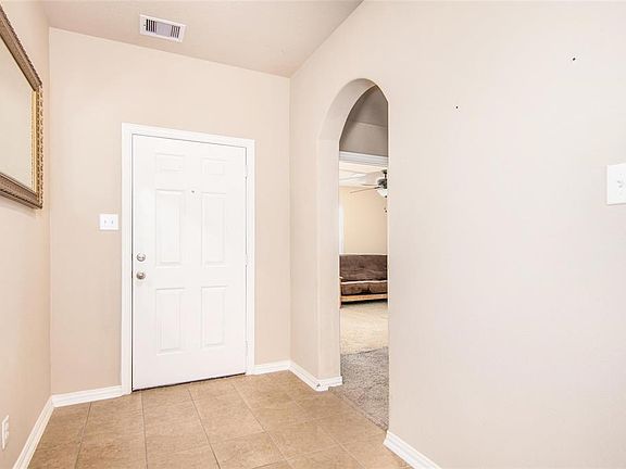 5th image of 7014 Twin Creek Dr