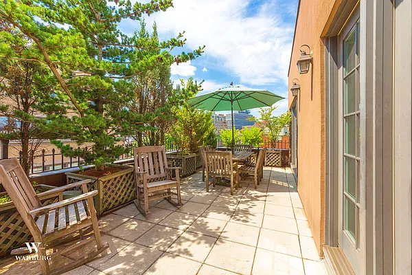 Rented by Warburg | media 25