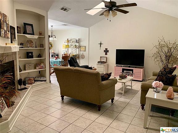 2nd image of 101 Sherwood Dr APT D
