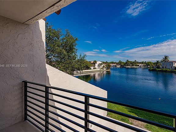5th image of 7238 Jacaranda Ln #7238