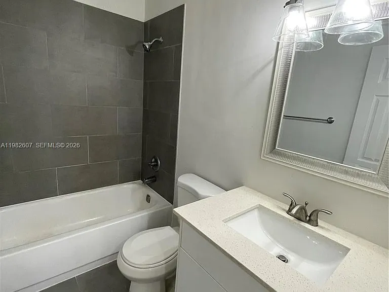 365 NE 125th St #409 — Photo 13