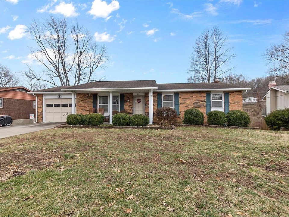 1st image of 617 Red Bud Cir