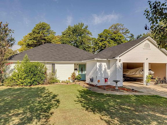 2nd image of 1325 Gladney Dr