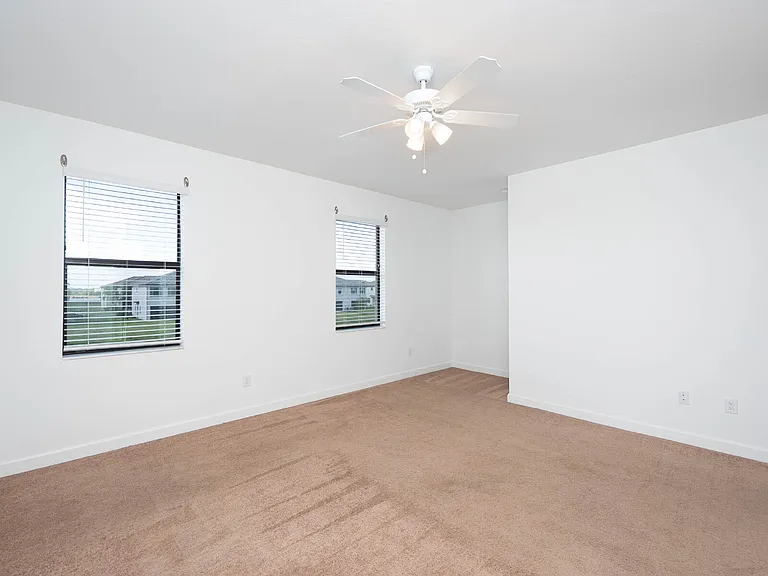 15218 Sunny Day Dr — Photo 33