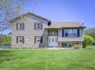 19135 King Pl, Lowell, IN 46356