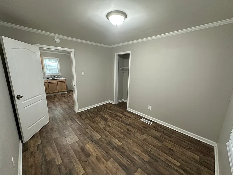 420 Airline Ave — Photo 18