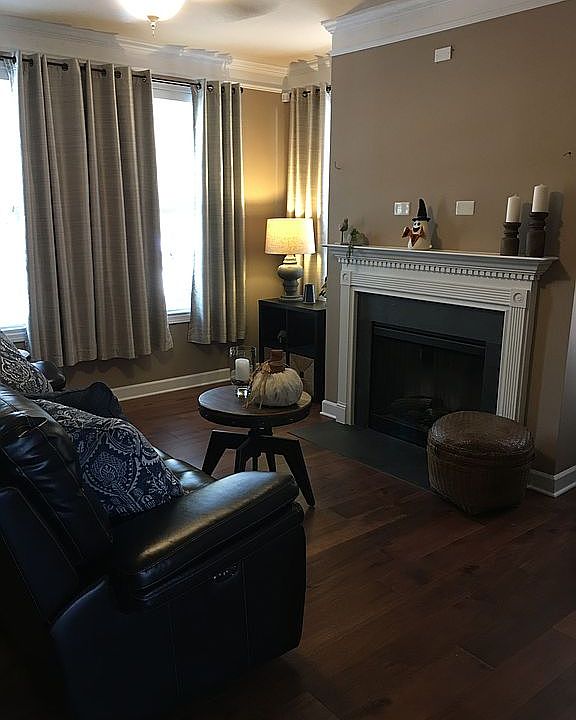 1st image of 9736 Longstone Ln