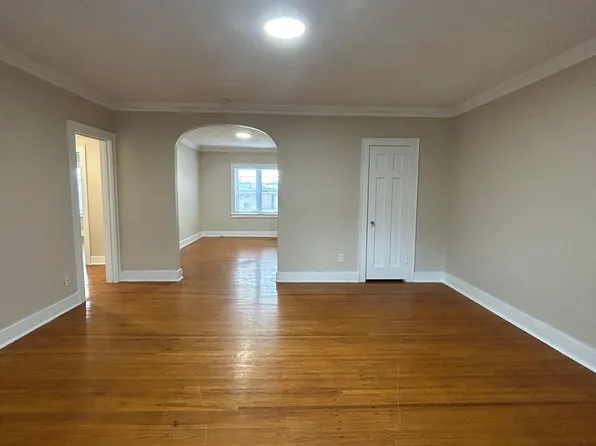 Radcliffe Apts. (105 N. 38th St.)