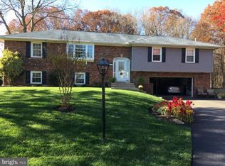 18928 Clover Hill Ln, Olney, MD 20832