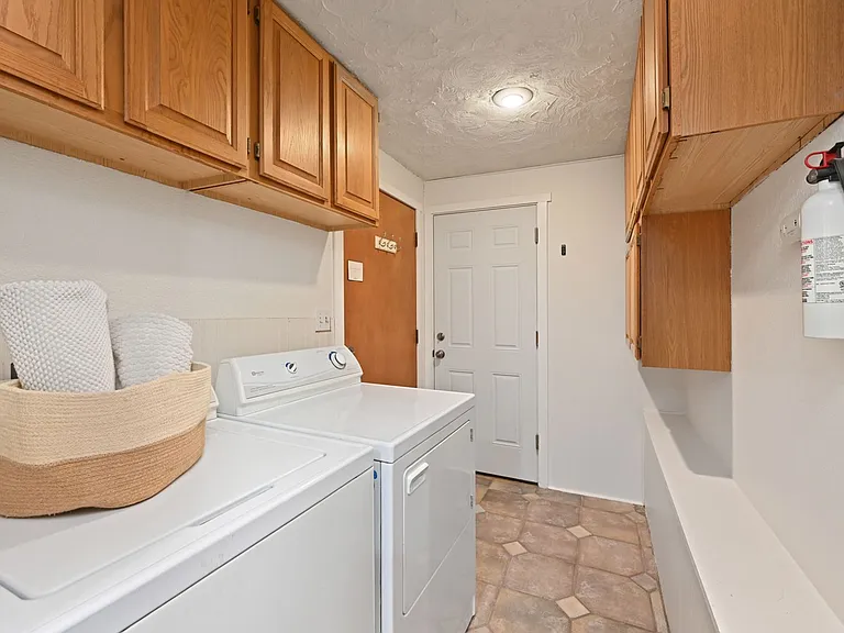 13804 Redmond Way — Photo 10