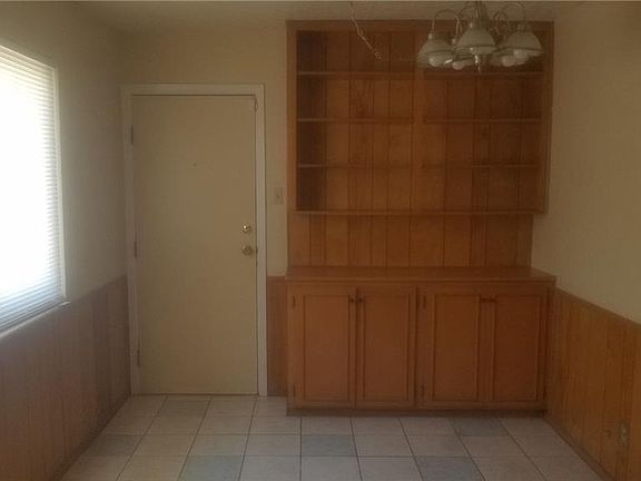 5th image of 10065 Galveston Dr