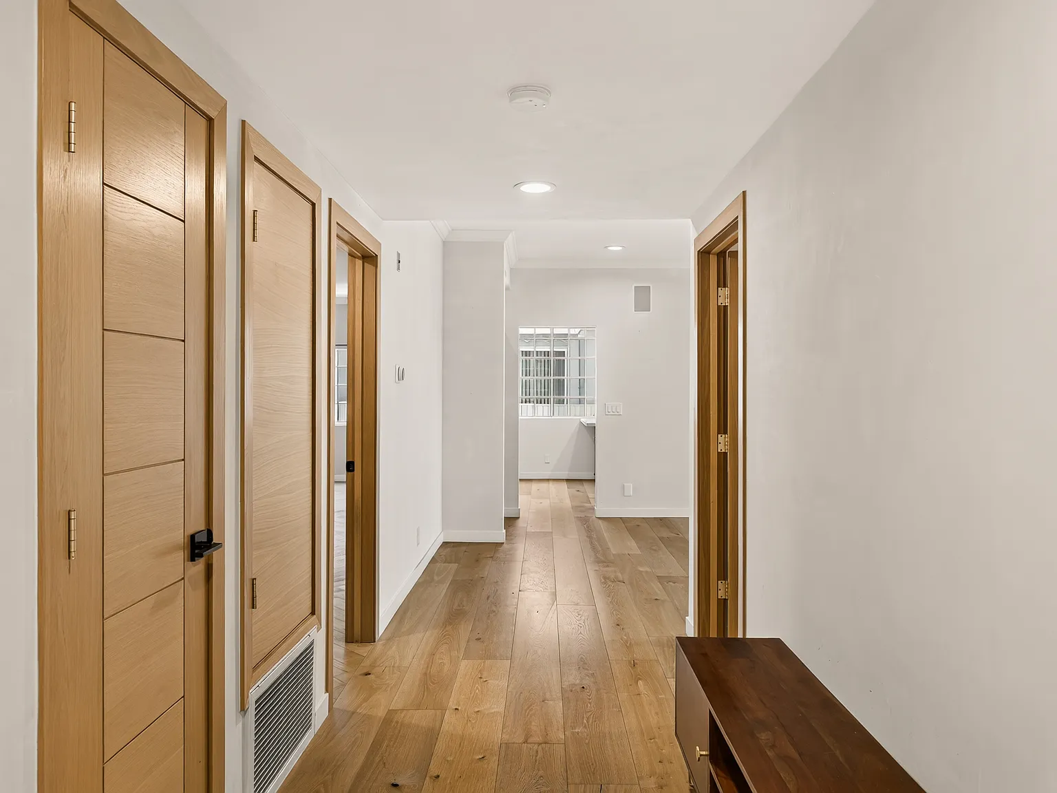 3 bed, 1600 sqft, $6,600 — Photo 4