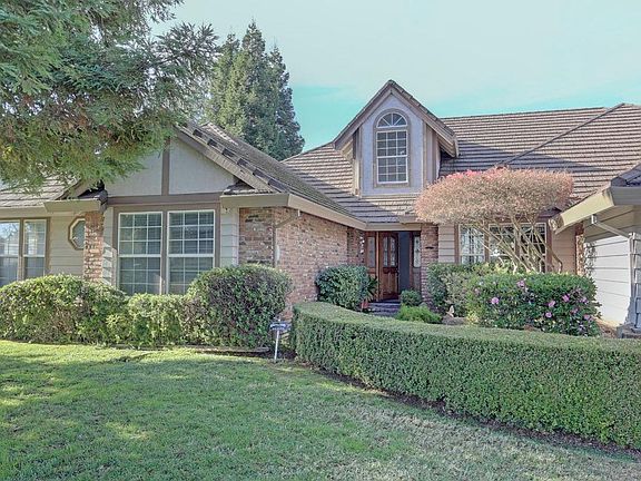 2nd image of 177 Cascade Falls Dr