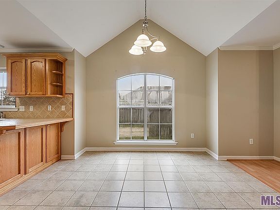 3rd image of 10004 Chapel Hill Dr