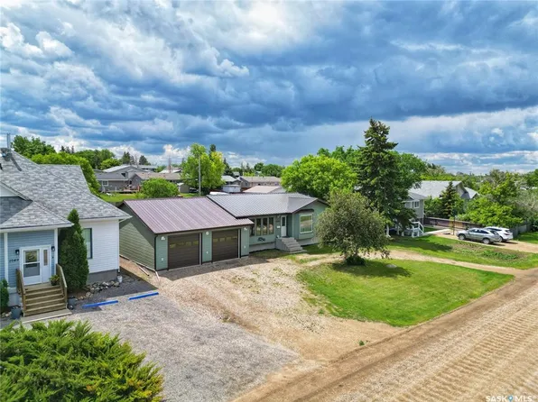 1037 Oxford STREET E, Moose Jaw, SK S6H 7L4