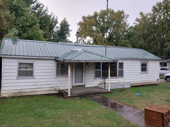 207 E North St, Heyworth, IL 61745