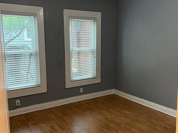 5th image of 2655 College St