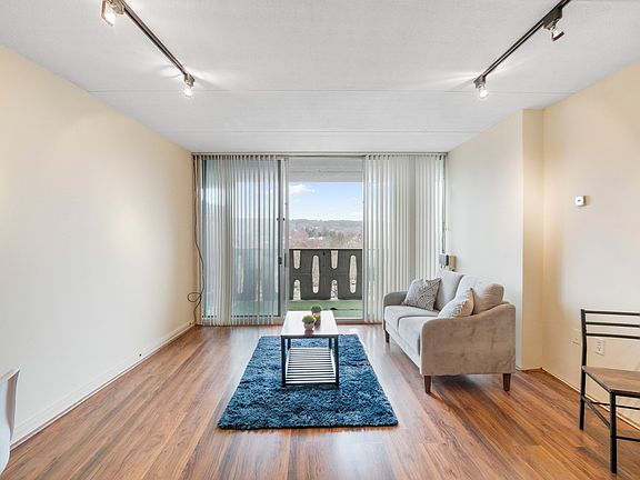 4th image of 200 Swanton St APT 717