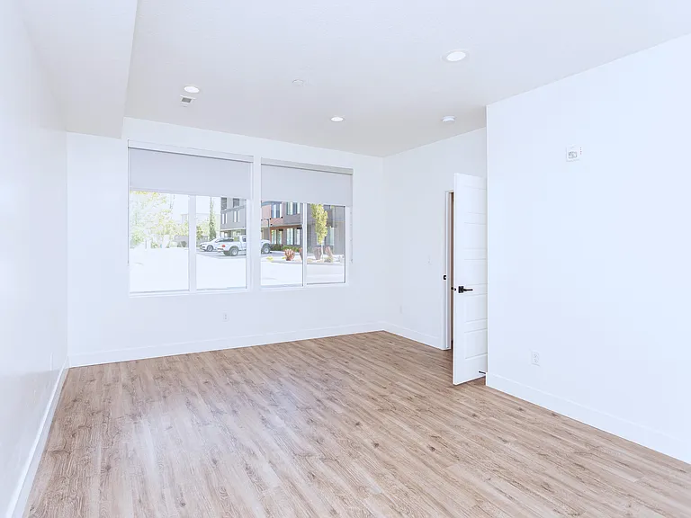 Peak Interior-22
