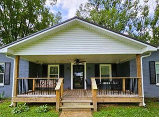 2005 Red Oak Dr, Paris, TN 38242