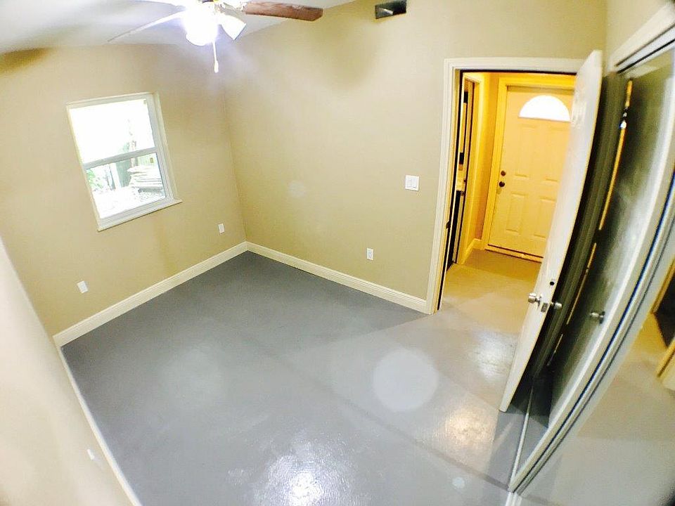 1st image of 3711 Vineland Dr #A1