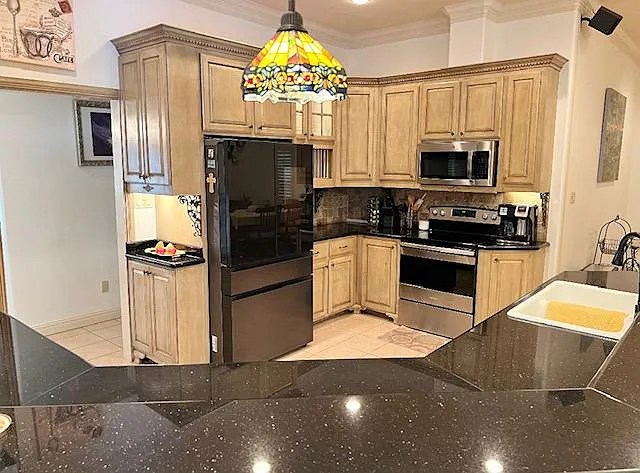 3003 Wisteria Dr — Photo 16