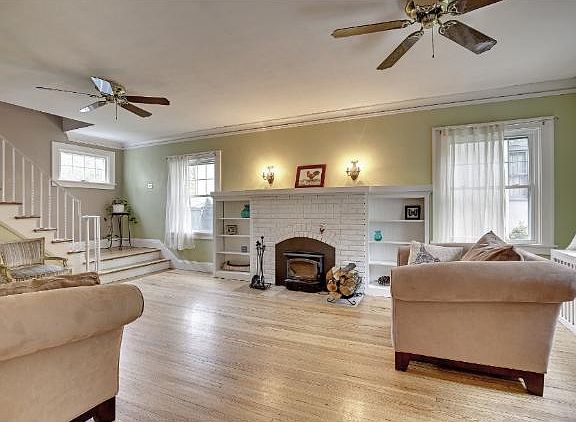 2nd image of 3818 Sheridan Ave N