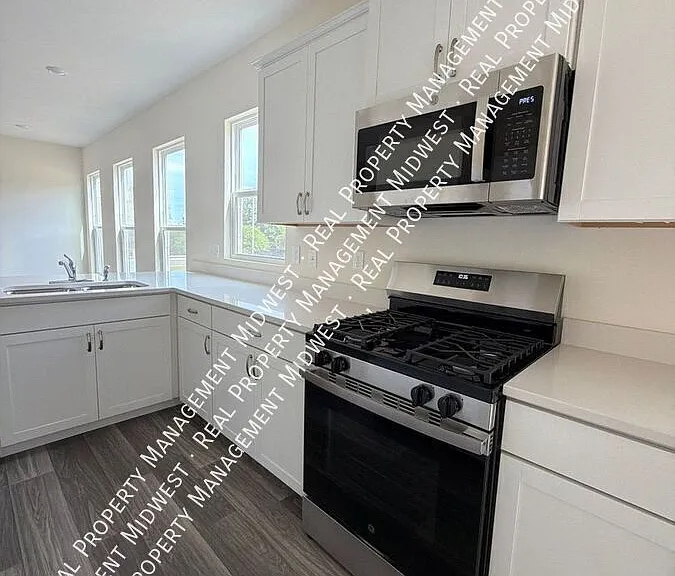 3072 Simpson Ct — Photo 10