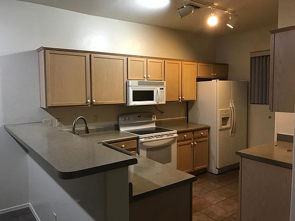 2nd image of 1916 W Alder Grove Dr